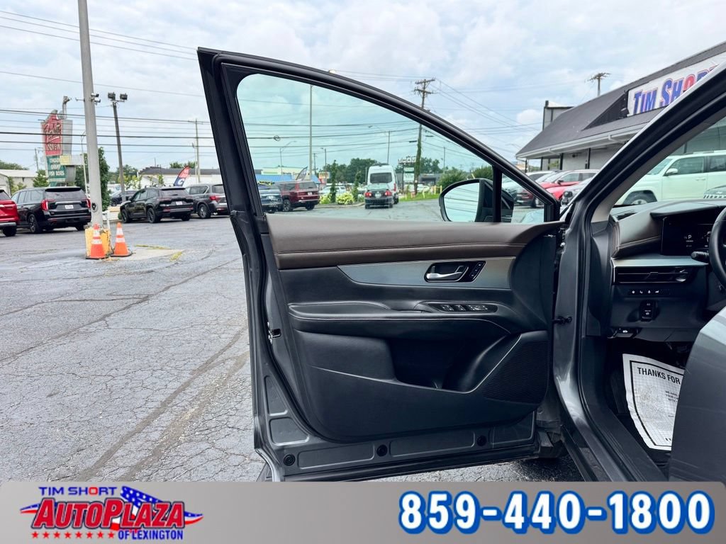 Used 2025 Nissan Murano Platinum w/ Cargo Package AWD/4WD image 48
