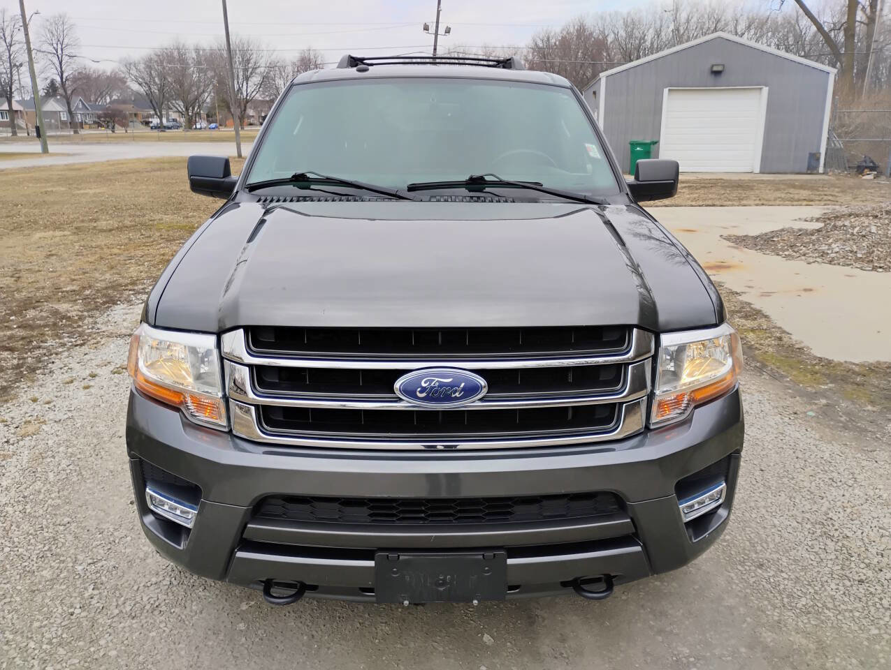 Used 2016 Ford Expedition EL XLT image 2