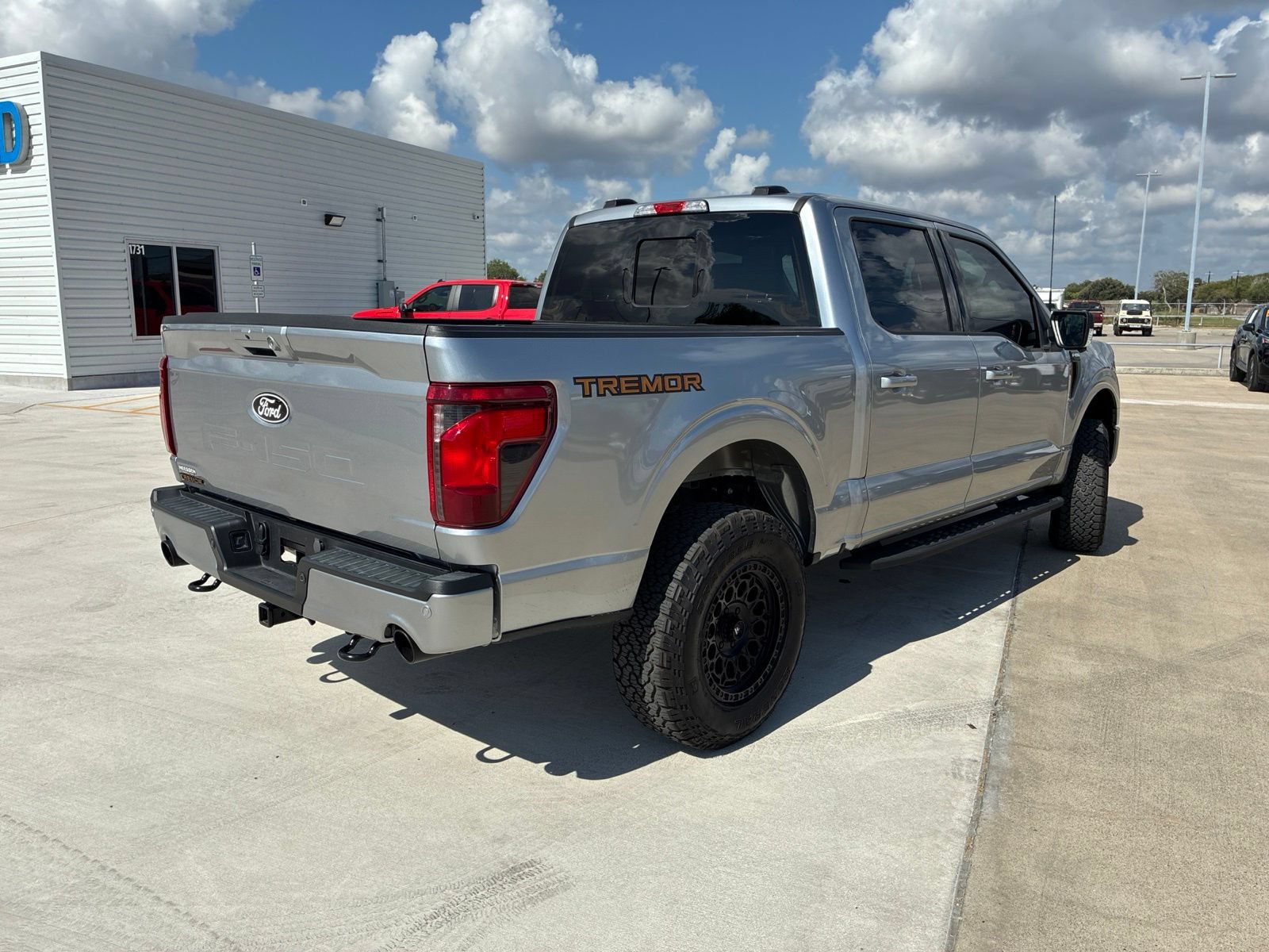 Used 2025 Ford F150 Tremor w/ Mobile Office Package AWD/4WD image 7