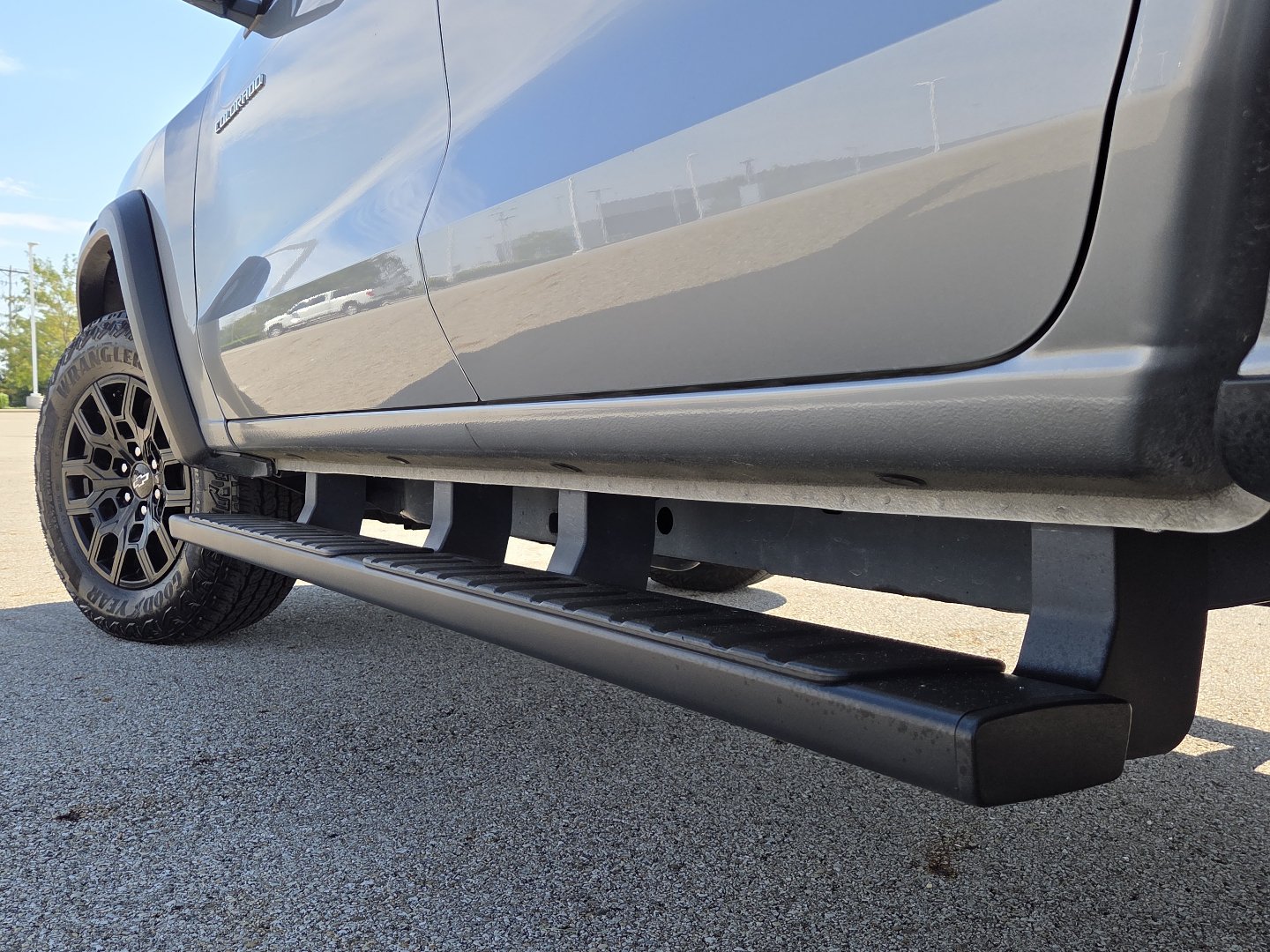 Used 2024 Chevrolet Colorado Trail Boss w/ Advanced Trailering Package AWD/4WD image 19