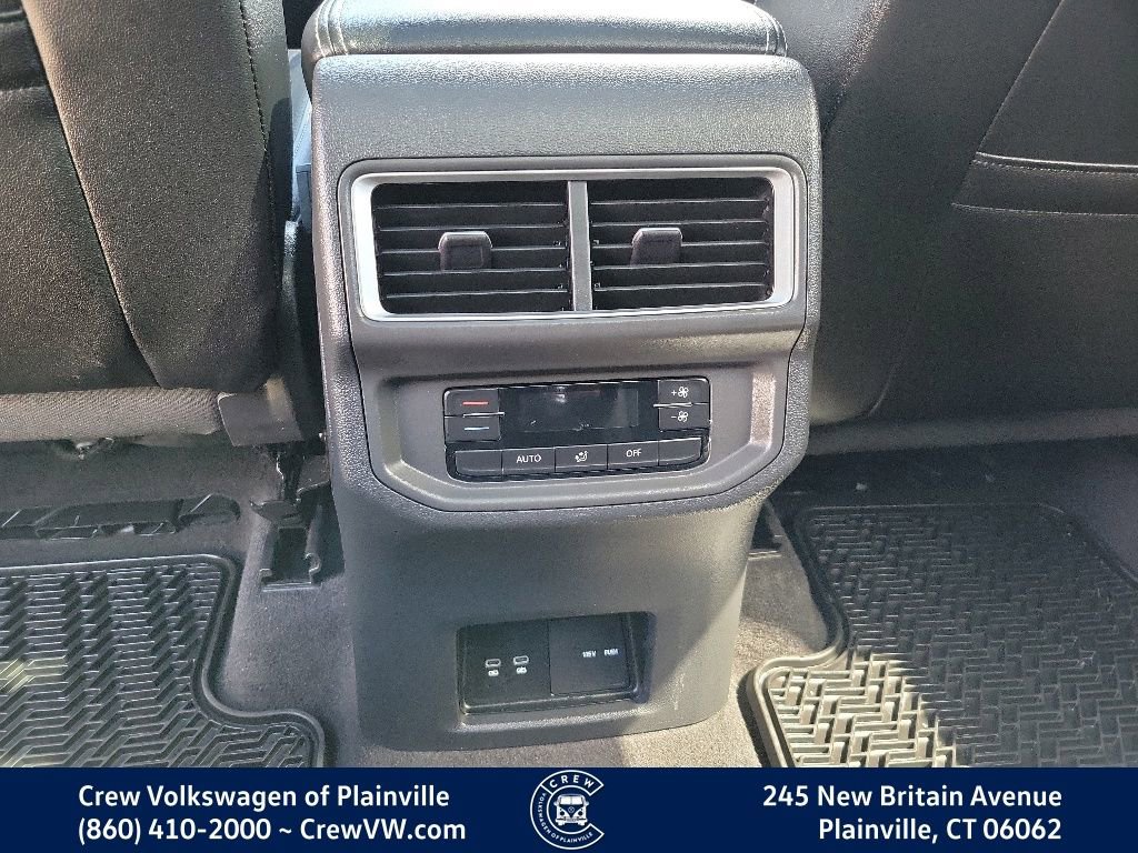 Used 2024 Volkswagen Atlas SE AWD/4WD image 51