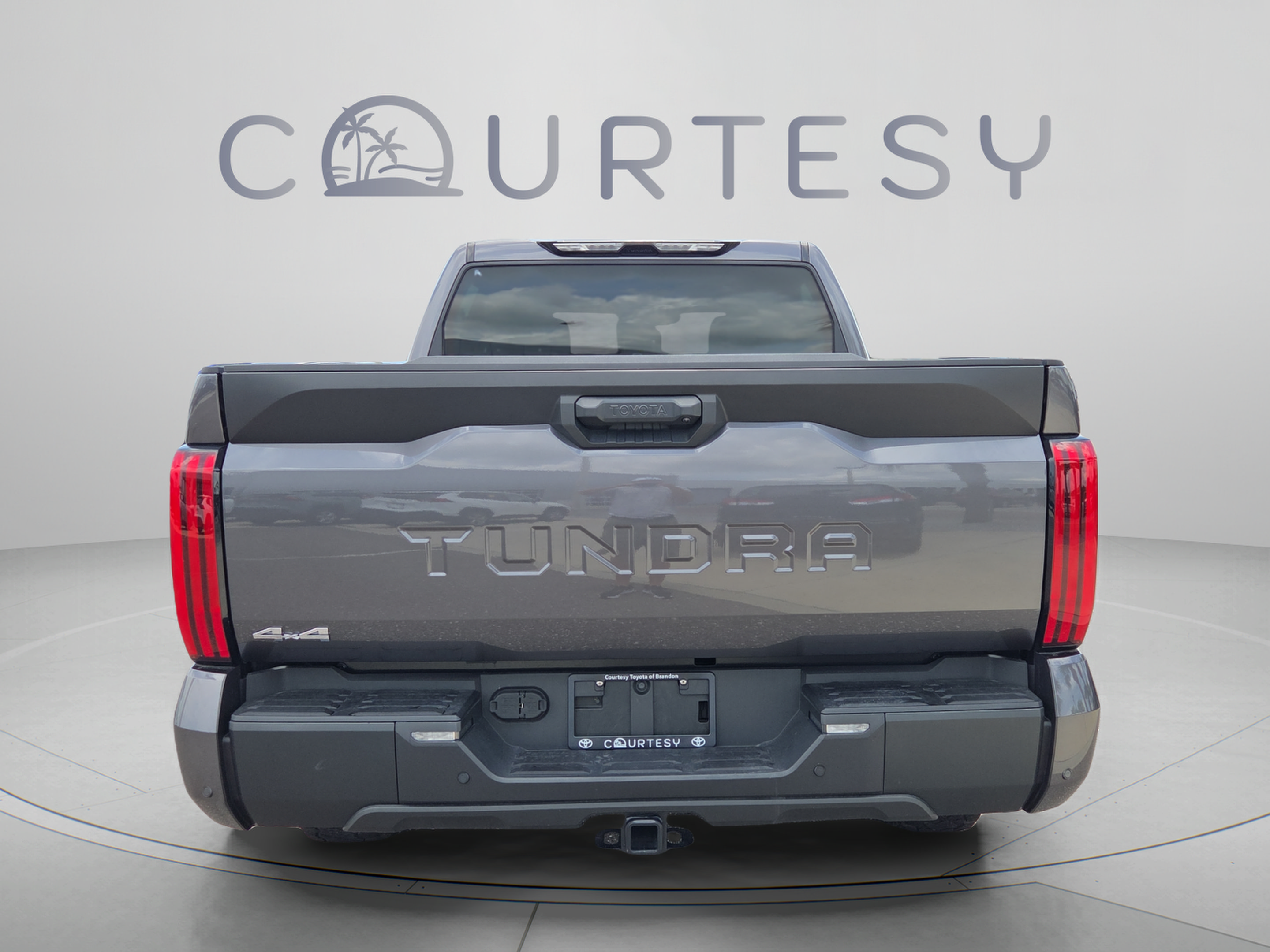 Certified 2025 Toyota Tundra SR5 w/ SR5 Convenience Package AWD/4WD image 4