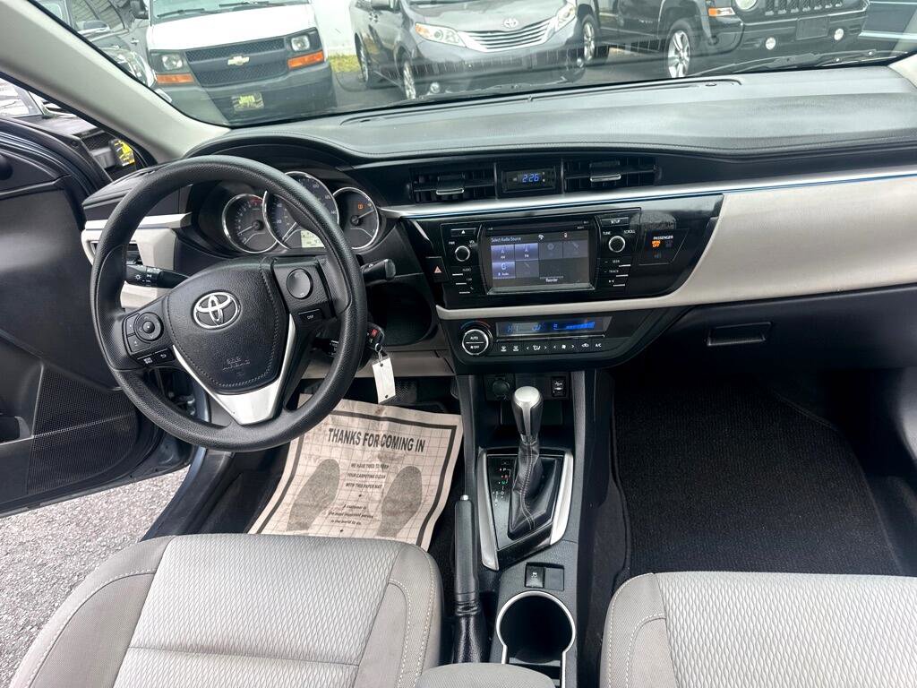 Used 2016 Toyota Corolla LE image 23