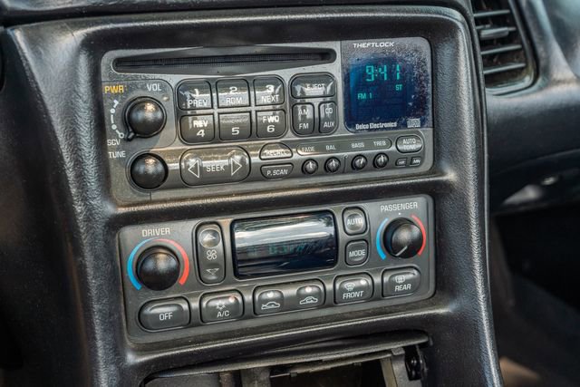 Used 2002 Chevrolet Corvette Convertible w/ Preferred Equipment Group2 image 26