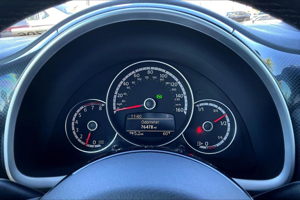 Used 2014 Volkswagen Beetle R-Line image 11