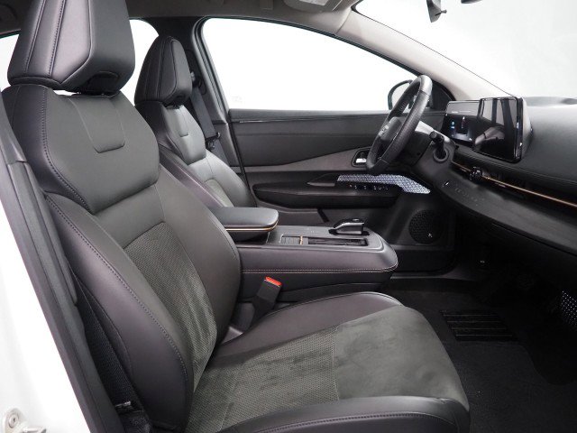 Used 2024 Nissan Ariya Engage image 14