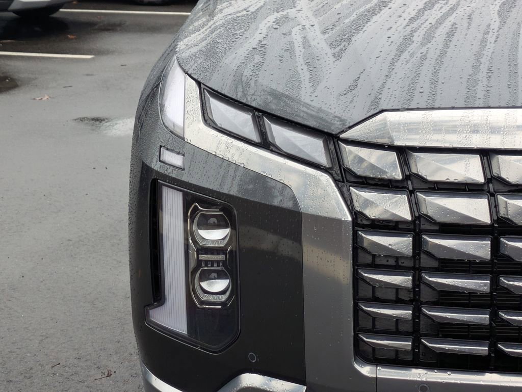 Used 2024 Hyundai Palisade Calligraphy image 9