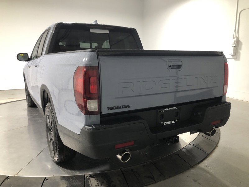 New 2026 Honda Ridgeline Black Edition image 5