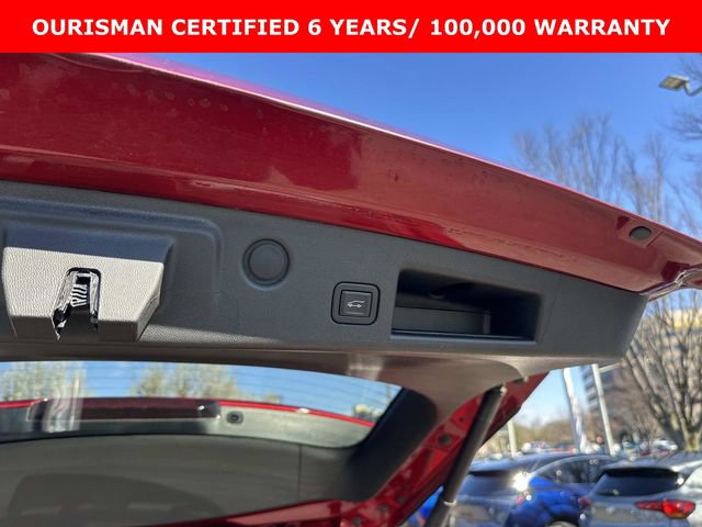 Certified 2023 Chevrolet Equinox RS w/ RS Leather Package AWD/4WD image 13