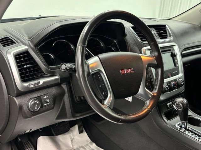 Used 2016 GMC Acadia SLE FWD image 17
