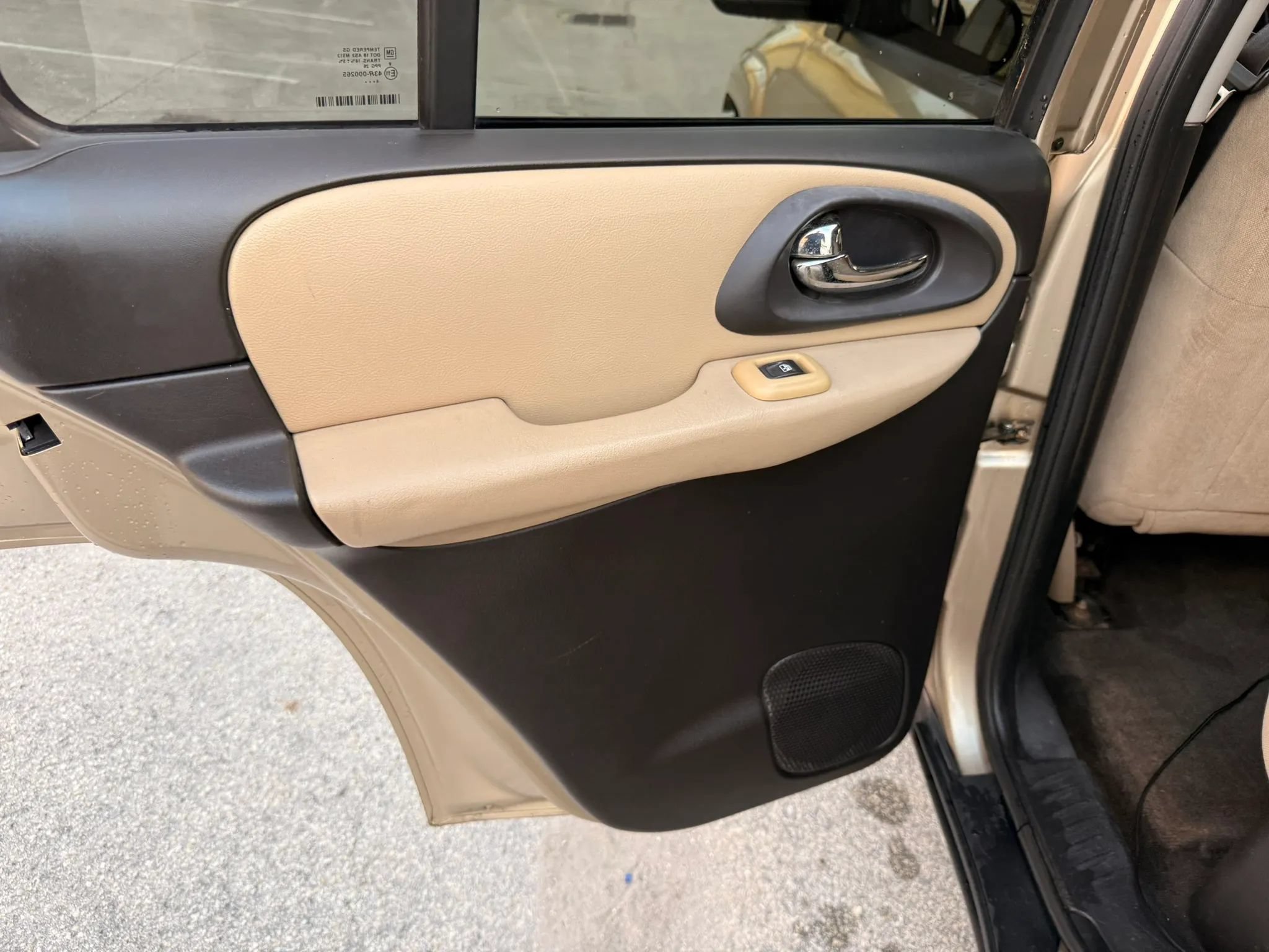 Used 2005 Chevrolet TrailBlazer LS w/ LS Preferred Equipment Group RWD image 19