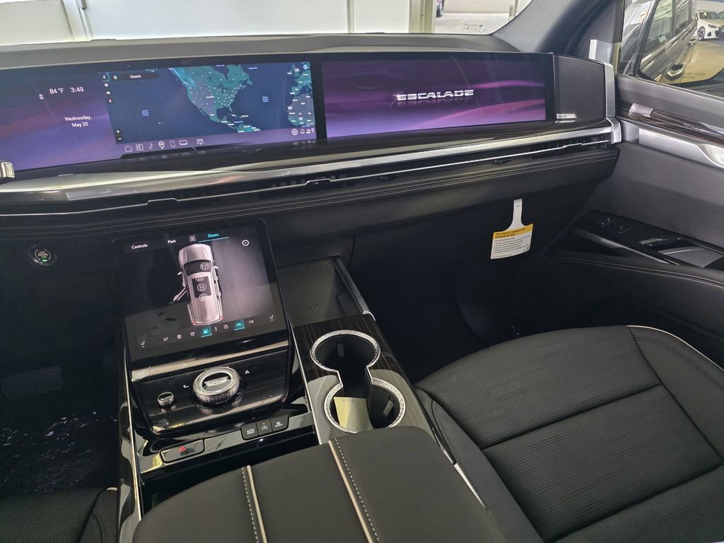 New 2026 Cadillac Escalade ESV Luxury w/ LPO, Radiant Package AWD/4WD image 10