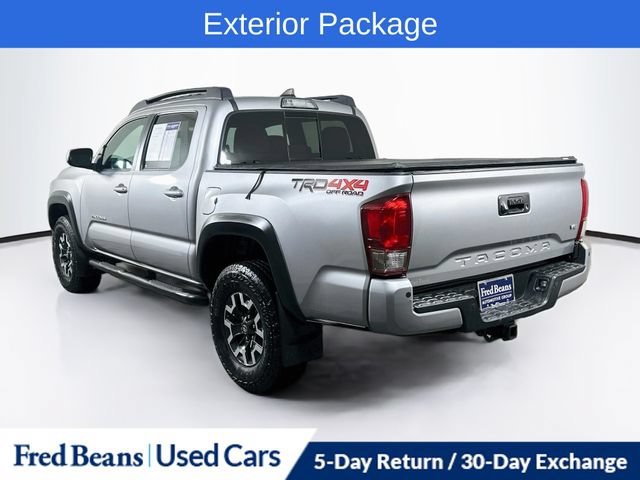 Used 2017 Toyota Tacoma TRD Off-Road w/ Premium & Technology Package AWD/4WD image 6