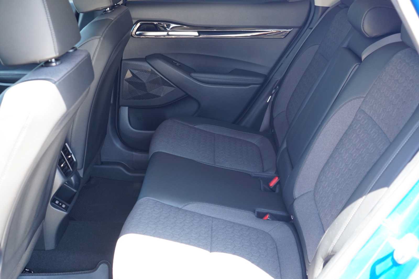 Certified 2024 Kia Seltos X-Line AWD/4WD image 21