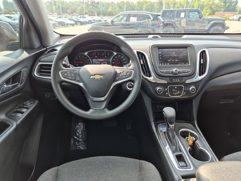 Used 2023 Chevrolet Equinox LT FWD image 30