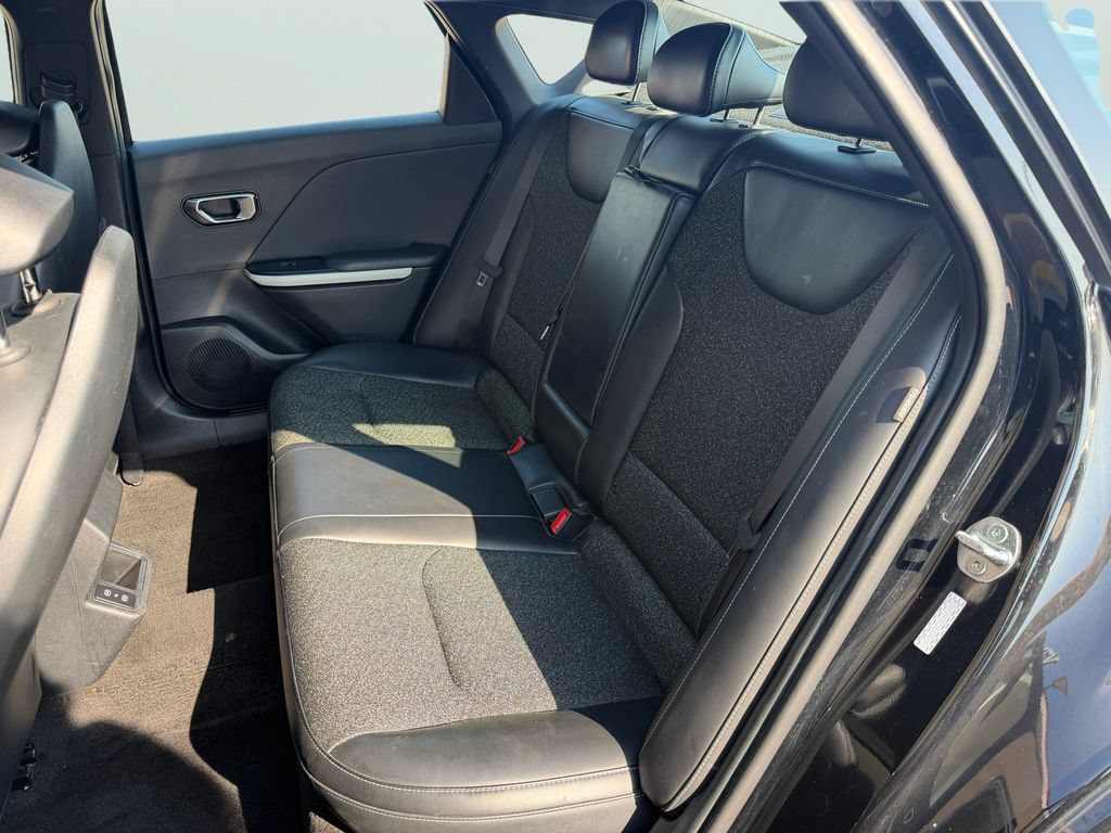 Used 2025 Kia K4 GT-Line FWD image 16