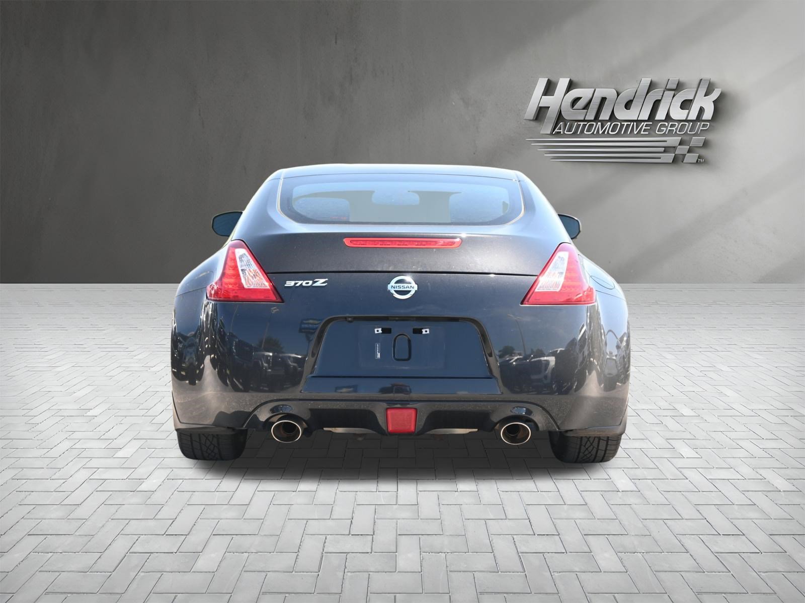 Used 2020 Nissan 370Z Coupe RWD image 10