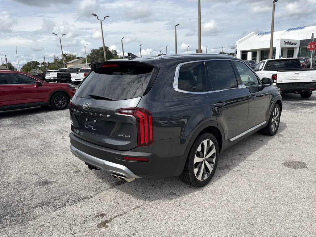 Used 2021 Kia Telluride EX w/ EX Premium Package FWD image 4