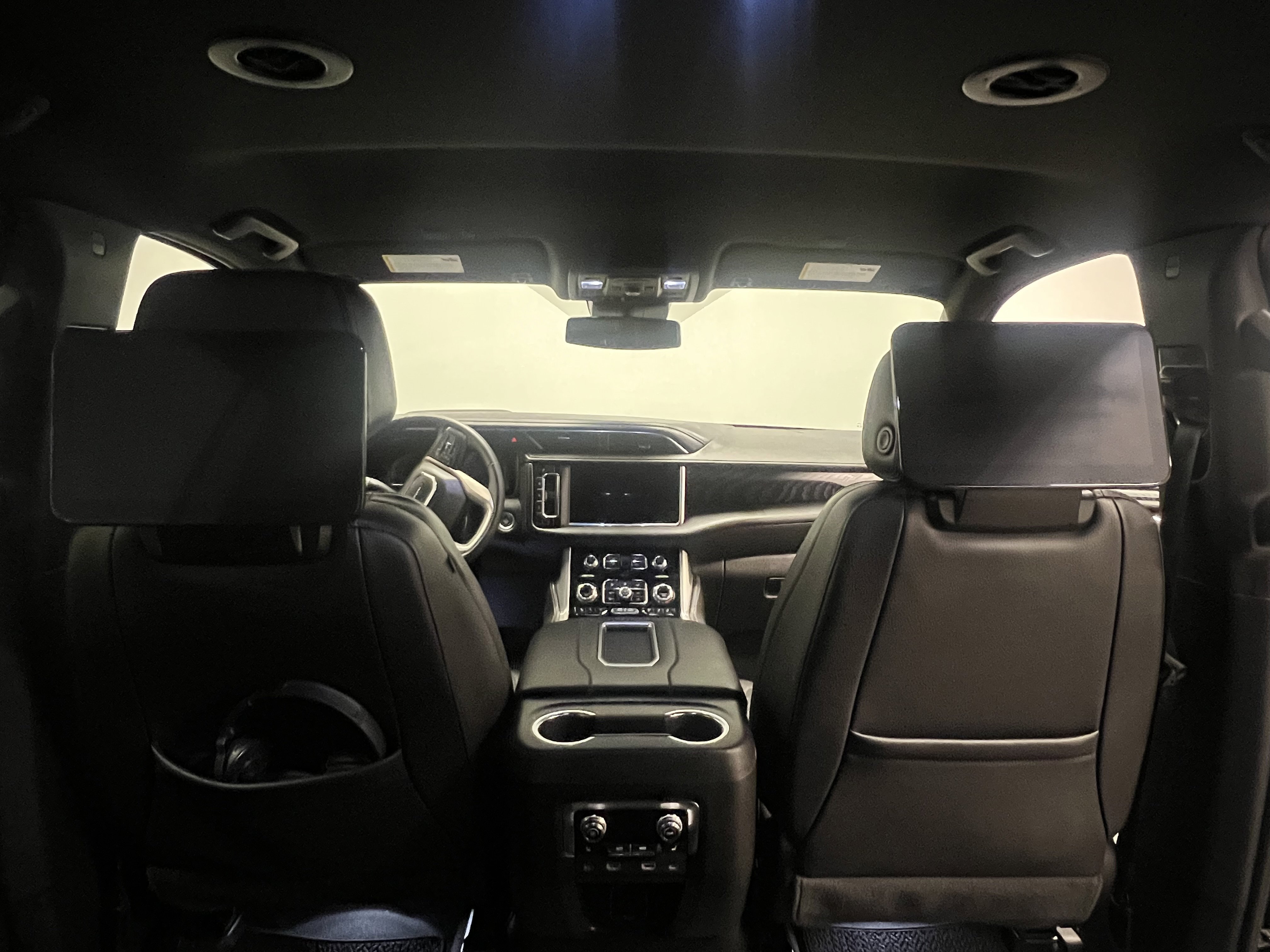 Used 2024 GMC Yukon XL Denali image 18