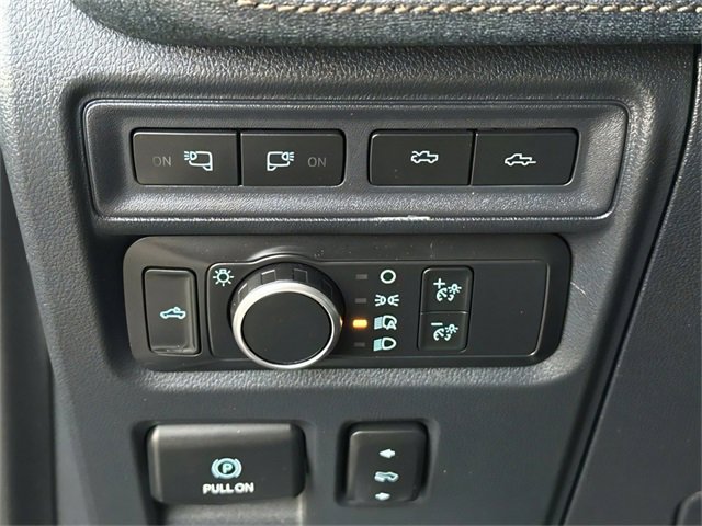 Used 2022 Ford F150 Lightning Lariat image 17