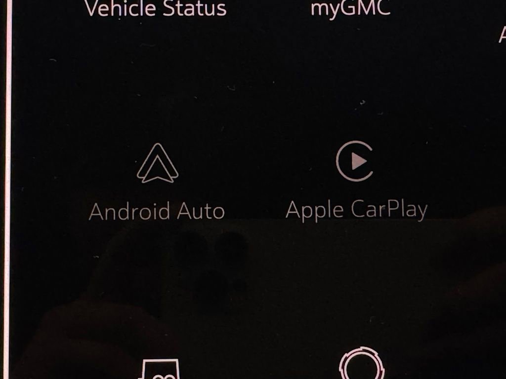 Used 2025 GMC Acadia Elevation image 26