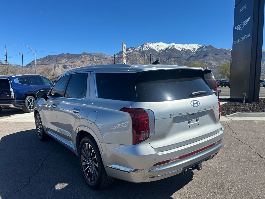 Used 2024 Hyundai Palisade Calligraphy image 5