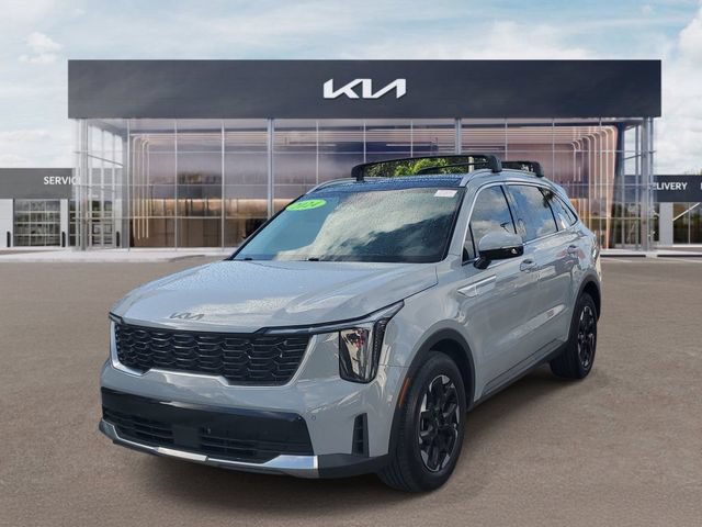 Certified 2024 Kia Sorento S w/ Panoramic Sunroof Package FWD image 3