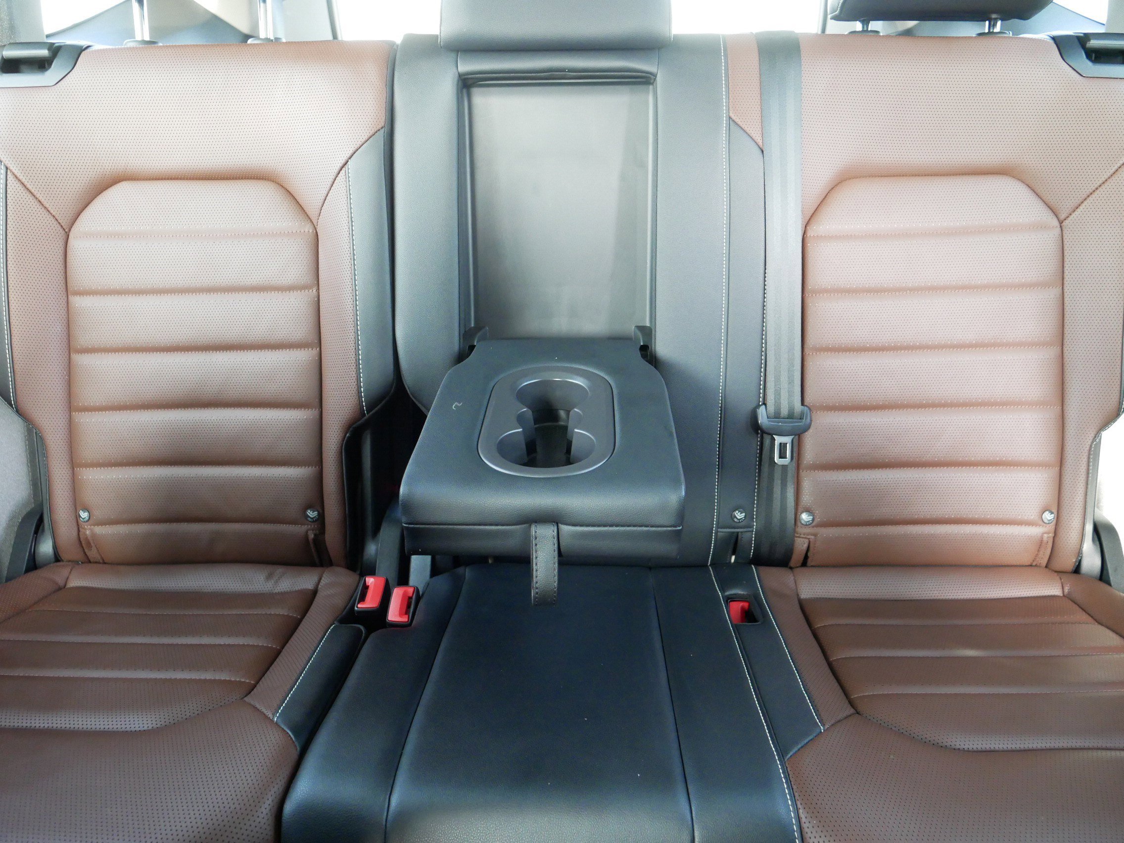 Used 2021 Volkswagen Atlas SEL Premium image 13