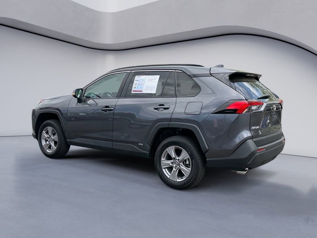 Used 2025 Toyota RAV4 XLE image 3