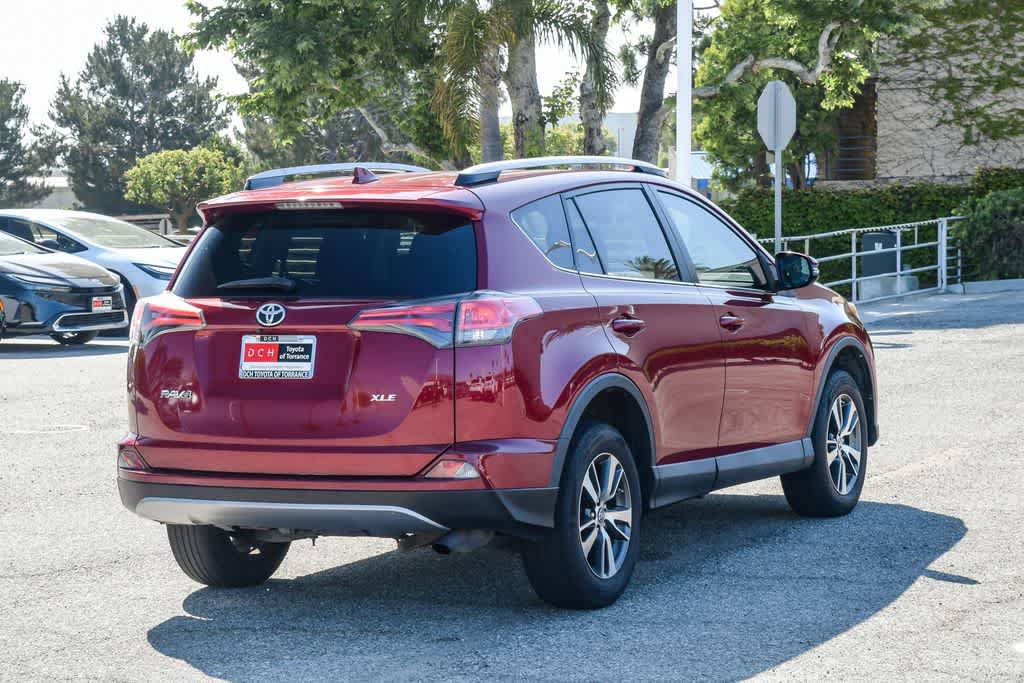 Used 2018 Toyota RAV4 XLE FWD image 9