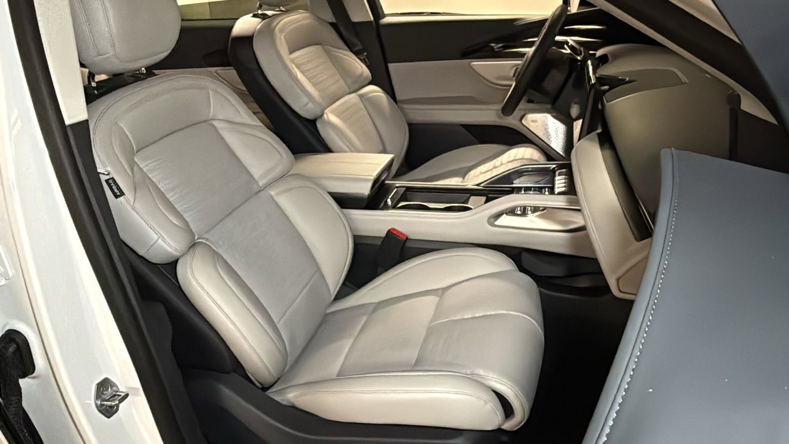 New 2026 Lincoln Nautilus Reserve AWD/4WD image 10