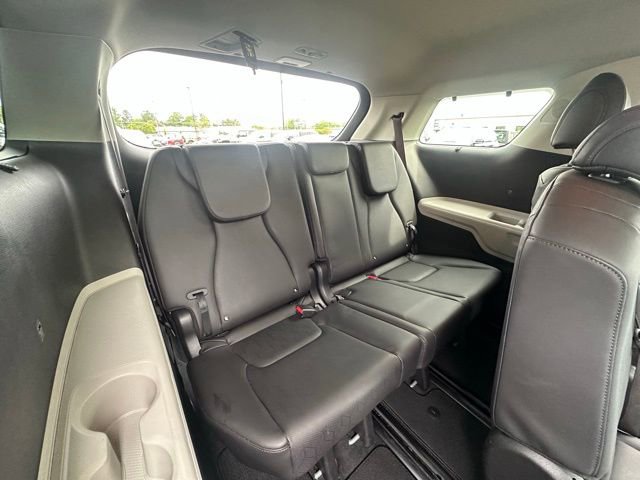 Used 2024 Kia Carnival SX image 32