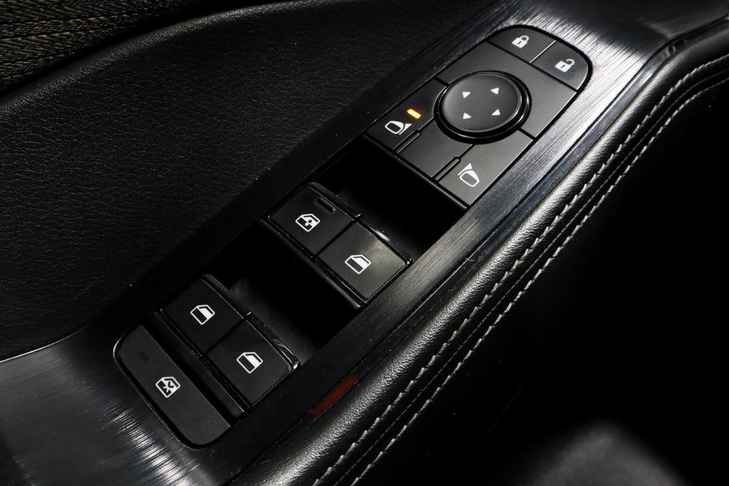 Certified 2022 Nissan Rogue SV image 26