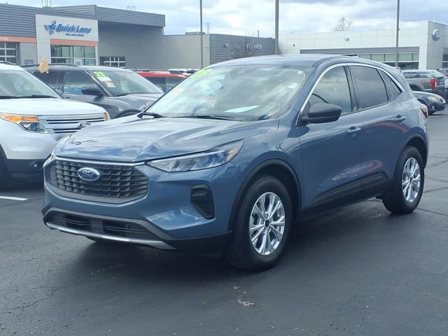 Certified 2023 Ford Escape Active w/ Tech Pack #1 image 3