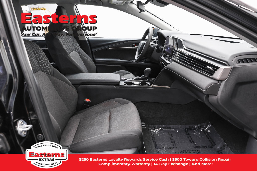 Used 2026 Toyota Camry LE FWD image 25