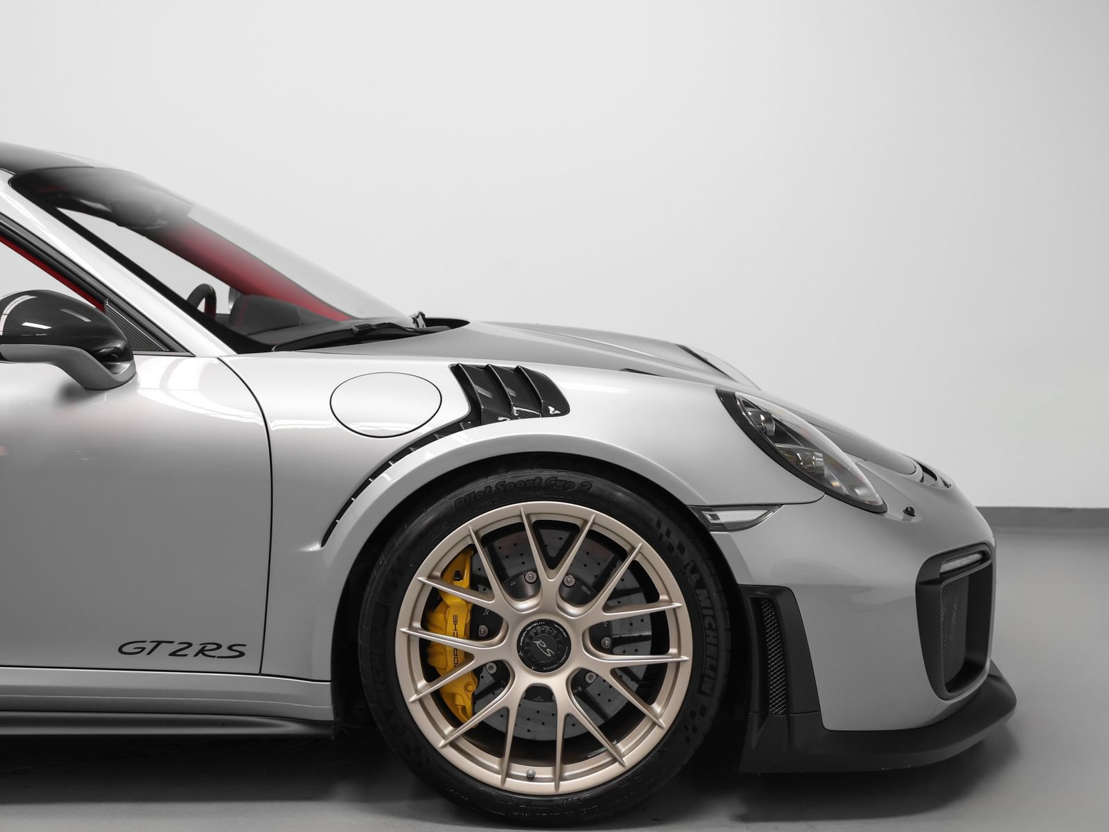 Certified 2018 Porsche 911 GT2 RS RWD image 25