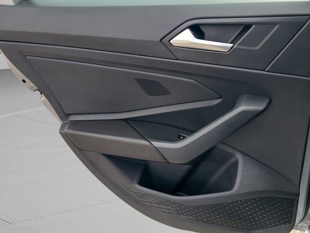 Used 2023 Volkswagen Jetta Sport image 14