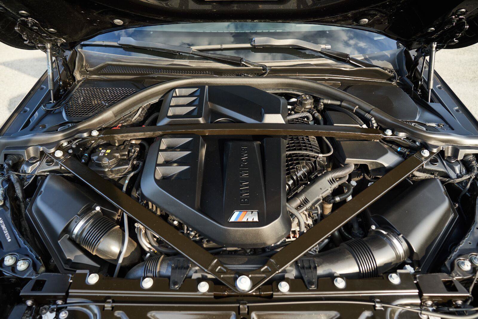 Used 2025 BMW M2 w/ Lighting Package RWD image 57