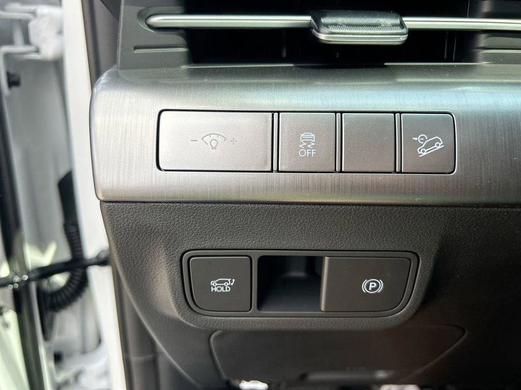 New 2026 Hyundai Kona Limited image 32