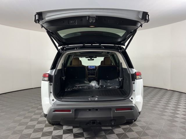 New 2026 Nissan Pathfinder Platinum image 49