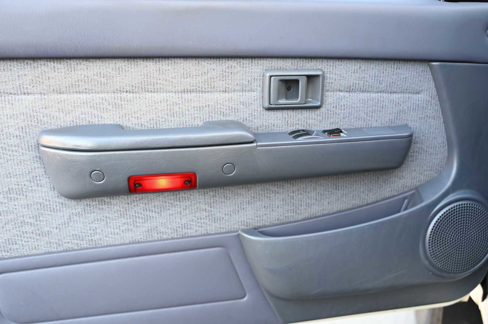 Used 1998 Toyota Tacoma 4x4 Xtracab V6 image 11