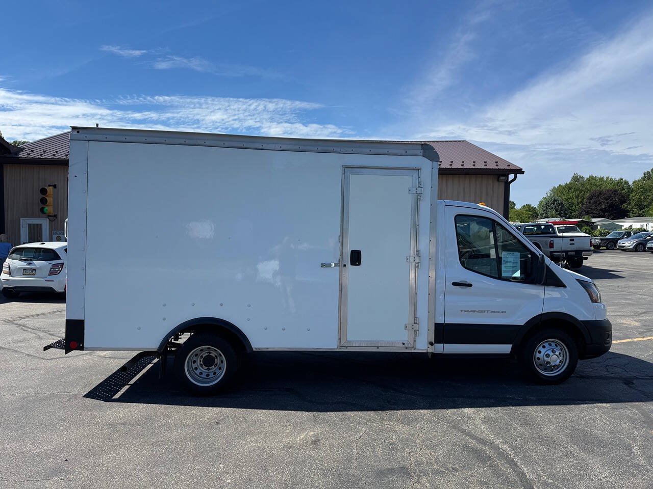 Used 2023 Ford Transit 350 DRW RWD image 8