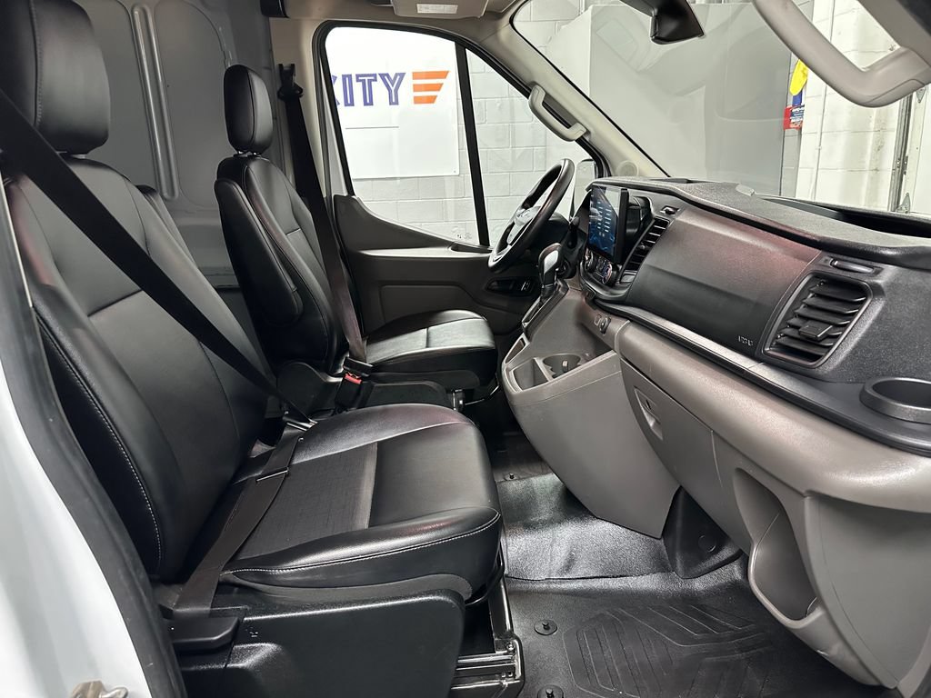 Used 2023 Ford Transit 250 Medium Roof AWD image 18