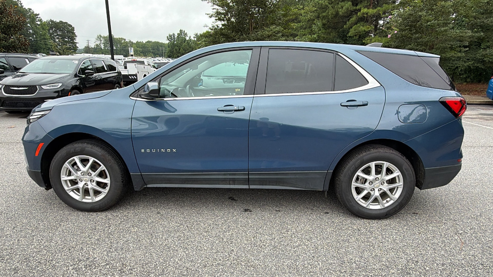 Used 2024 Chevrolet Equinox LT AWD/4WD image 11