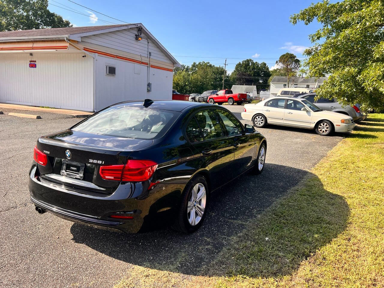 Used 2016 BMW 328i xDrive 328i xDrive AWD 4dr Sedan SULE w/ Driver Assistance Package image 8