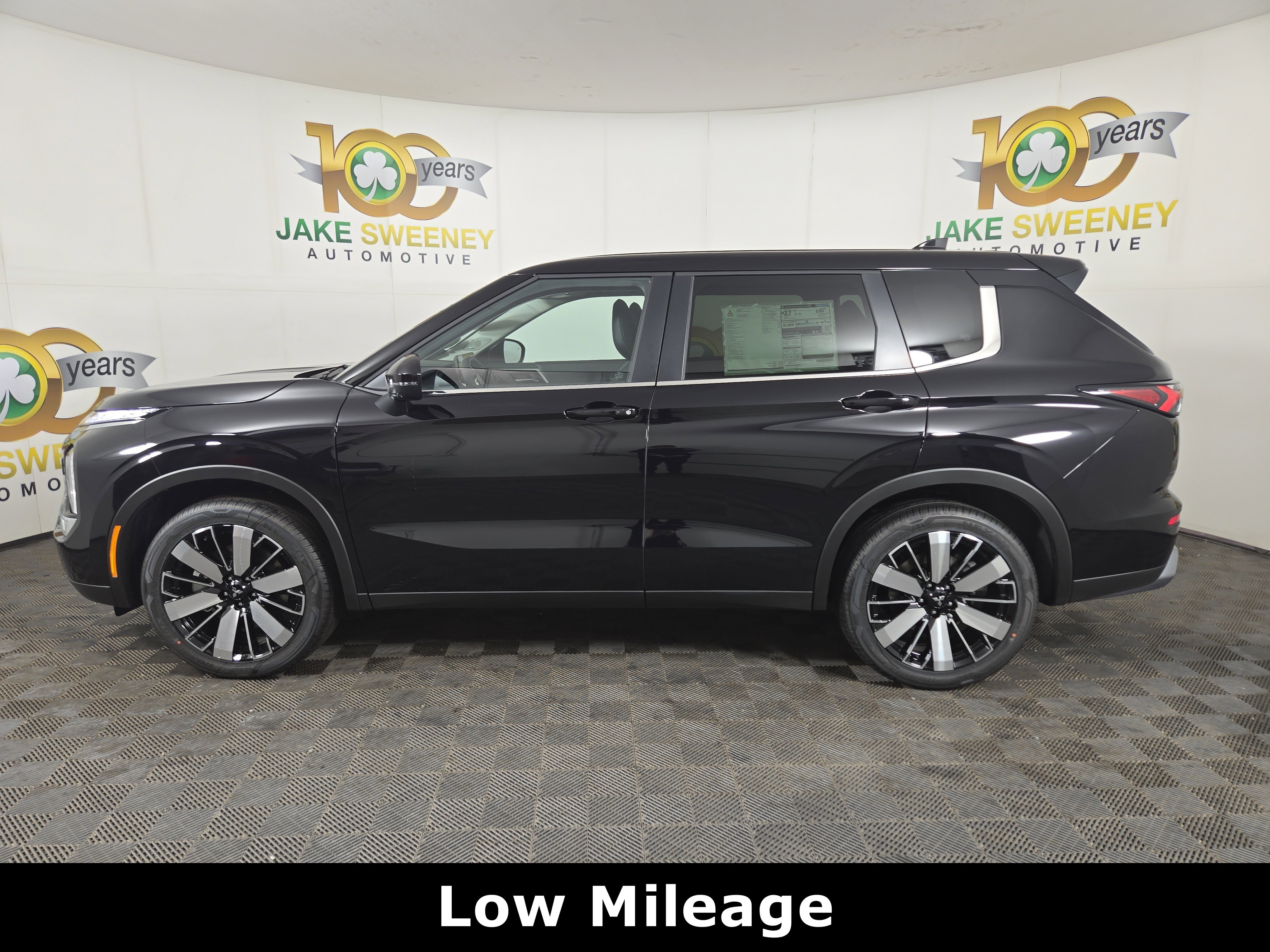New 2026 Mitsubishi Outlander SE AWD/4WD image 4