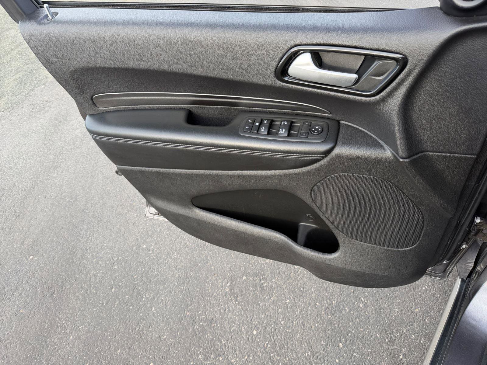 Used 2021 Dodge Durango SXT w/ Trailer Tow Group IV image 21