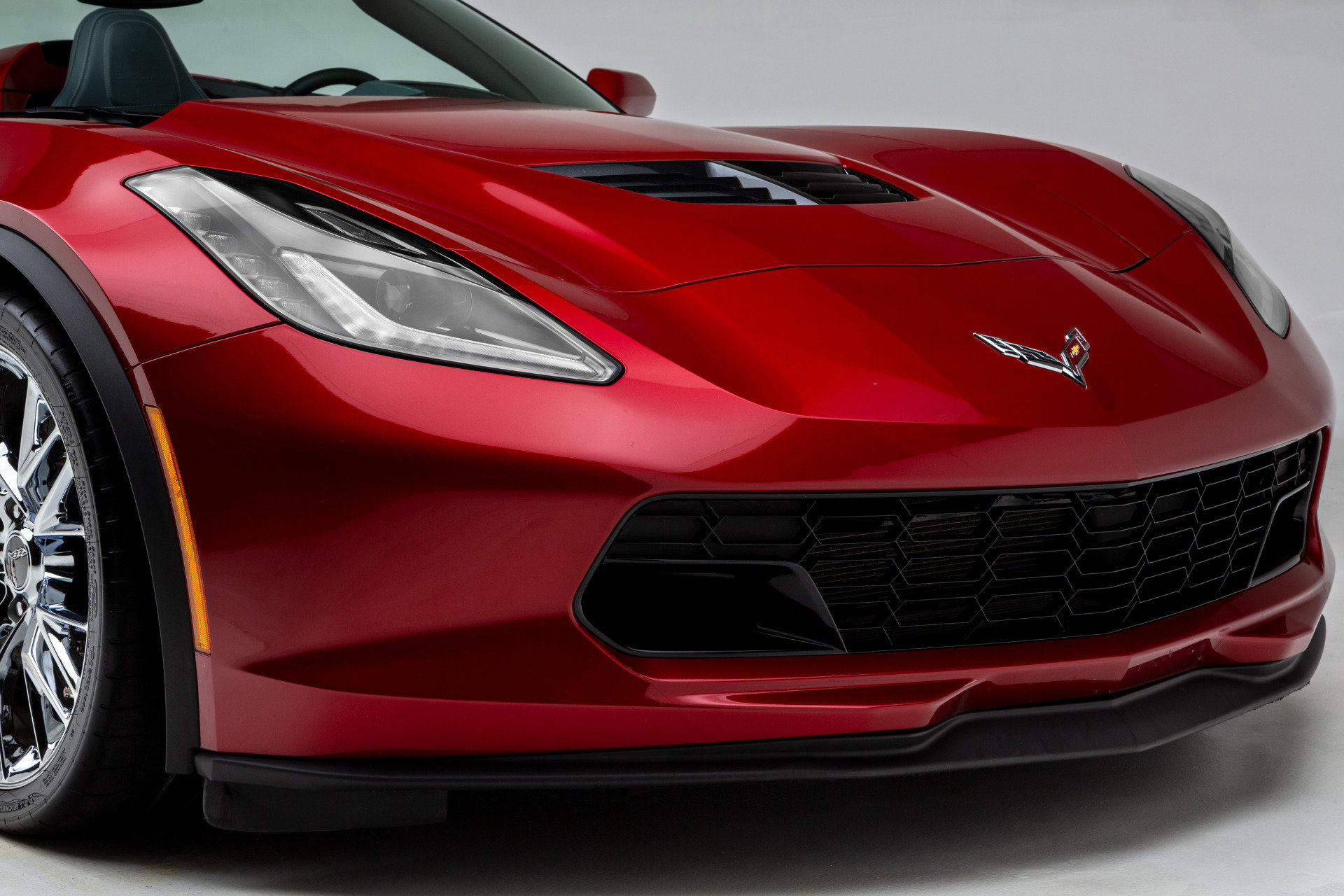 Used 2015 Chevrolet Corvette Z06 w/ 2LZ Preferred Equipment Group image 38