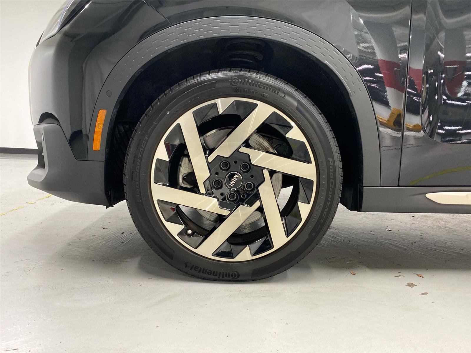 Certified 2025 MINI Cooper Countryman S w/ Comfort Package Max image 23