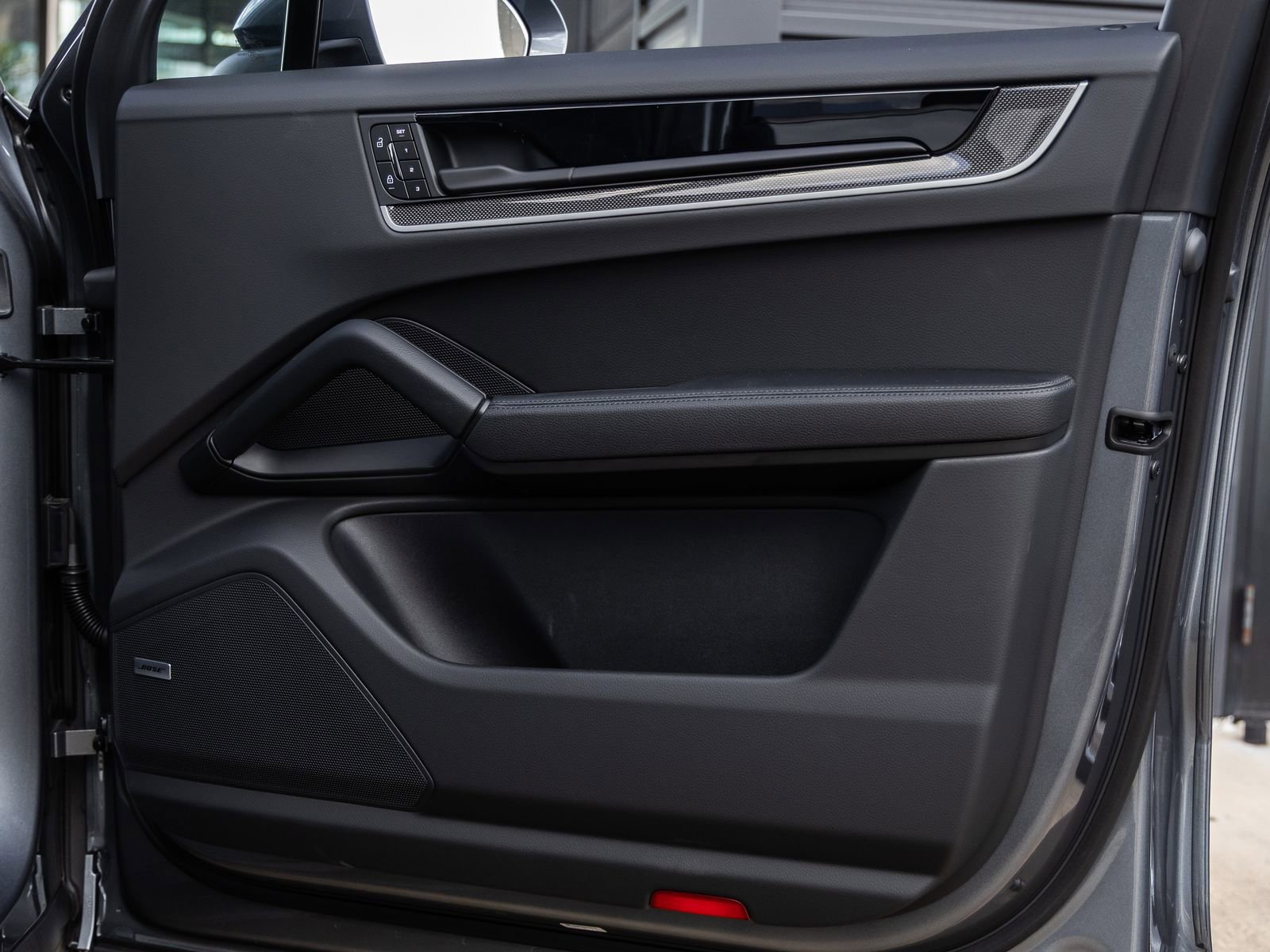 New 2026 Porsche Cayenne S image 40